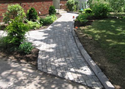 photo of a walkway built by Ideal Landscape of Holden MA