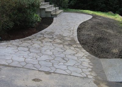 photo of a walkway built by Ideal Landscape of Holden MA